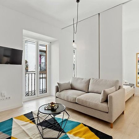 Modern 1 Bedroom Apartment Near Lavapies Мадрид Экстерьер фото